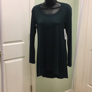 NWT- Karen Kane hi low Top